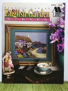 Annies Dachboden Kunststoff Leinwand Englische Gartenszenen Muster 878408 1995 - Bild 1 von 7