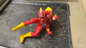 1996 The Flash Action Figure Kenner DC Comics Total Justice 4.5" W/Power Suit - Picture 1 of 2