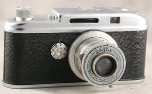 Vintage Argus A3 Camera - Picture 1 of 4