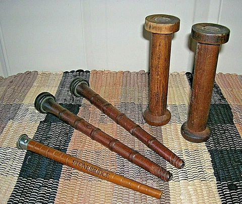 (5) Vtg Wood Industrial Mill Bobbins Spindles 3 - 8.5" Ribbed & 2 - 5.5" Medium Cover