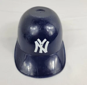 New York Yankees Laich MLB Plástico Mini Bateo Béisbol Casco Snacks De Colección EE. UU. - Imagen 1 de 6