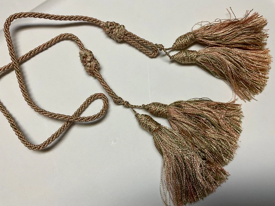 4 «РОЗОВЫЙ И ЗЕЛЕНЫЙ ДВОЙНОЙ КИСТОЧКИ ГАЛСТУКИ. - Изображение 1 из 1