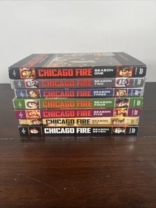 CHICAGO FIRE: Complete Seasons 1-7 DVD LOT Season 1 Used & 2-7 Brand New - Foto 1 di 1