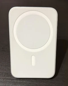 Belkin MagSafe Magnetic Car Vent Mount - Zdjęcie 1 z 2