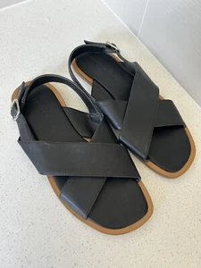 Charles and Keith Sling Back Black Shoes Size 39 - Picture 1 of 4
