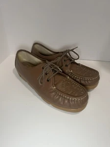 Vintage Soft Spots Comfort Shoes Womans 8 1/2 W Beige Leather Walking Lace Up - Picture 1 of 13