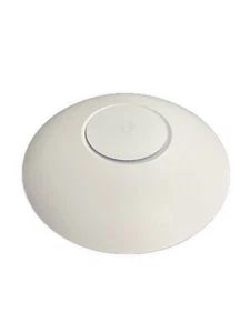 Punto de acceso Ubiquiti UniFi U6-LR WiFi 6 con soporte de montaje - largo alcance - Imagen 1 de 3