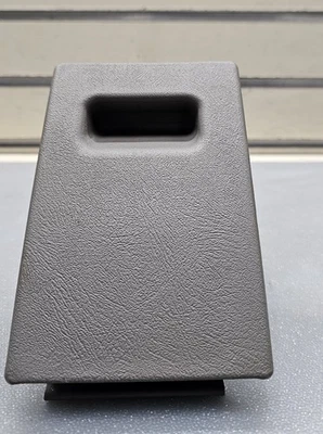 🔥95-98 CHEVY GMC SILVERADO YUKON TAHOE C/K Lighter Port Ashtray ash tray GRAY - Image 1 of 4