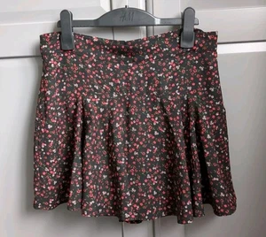 Zara Mini Skirt Black Floral XS Fits 6/8 Excellent Condition - Picture 1 of 5