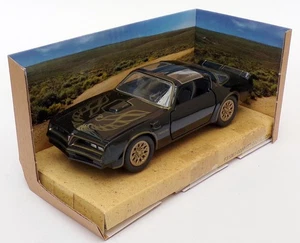 Jada 1/32 Scale 31061 - 1977 Pontiac Firebird - Smokey & The Bandit - Picture 1 of 3