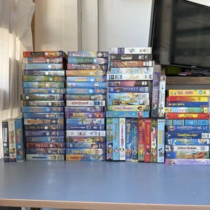 Lotto Blocco 73 VHS Cartoni – Disney, DreamWorks, Fox, Universal, Warner Bros - Foto 1 di 8