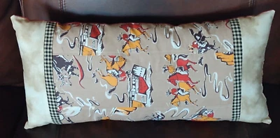 DE COLECCIÓN VAQUERO WESTERN SACO DE ALIMENTACIÓN TELA Wells Fargo ALMOHADA ACENTO 20" X 10" Foto 1 de 4