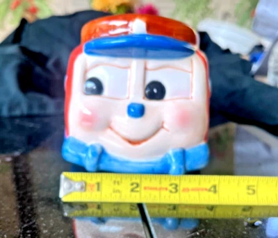 Escultura maceta autobús Foto 1 de 3