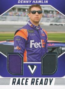 PANINI 2018 VICTORY LANE DENNY HAMLIN #RRD-DH 343/399 RENNBEREIT DUAL RELIKTKARTE - Bild 1 von 2