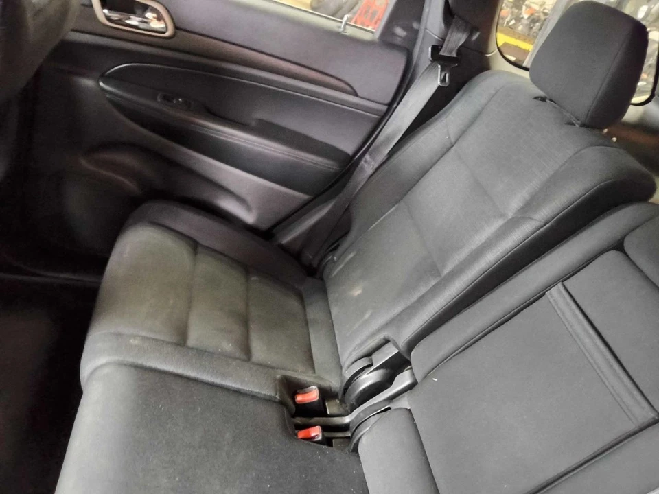 GRAND CHEROKEE 2015 Seat Rear 613446 Foto 1 de 1
