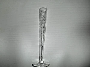 Precioso jarrón Tiffin Cherokee rosa grabado elegante vidrio 10 5/8" con patas - Imagen 1 de 11