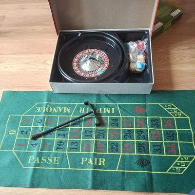 Peri Game : Roulette Brand  game wheel is 27 cm diameter  - Image 1 of 4