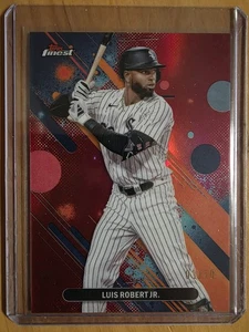🔥🔥2025 Topps Finest #77 Luis Robert Jr. SSP Red Refractor #/10🔥🔥 - Picture 1 of 3
