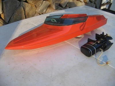RC-Sportboot Prinzess  mit Außenbordmotor von Robbe Nr.1010 - Bild 1 von 4