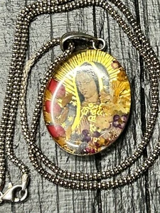 18” STERLING POPCORN CHAIN W/ ATI MOTHER MARY LUCITE REVERSE PENDANT - Picture 1 of 7