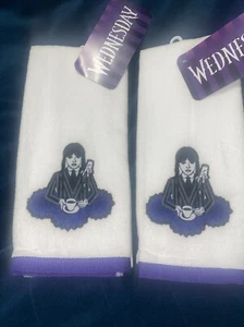 Juego de 2 toallas de mano “Wednesday Addams” MGM 15” X 25” NUEVAS CON ETIQUETAS - Imagen 1 de 10