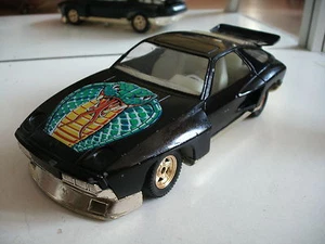 Polistil Ghost Rider Porsche 928 in Black/Gold on 1:25 - Foto 1 di 2