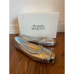 Alexander McQueen Women's Silver Ballet Flats Metallic Cap-Toe Bow Accents 40/10 - Picture 1 of 8