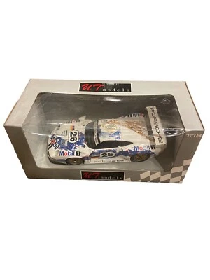 UT 型号 180 966626 - 保时捷 911 GT1 LE MANS 1996 - 1: 18 比例,#26 — 第 1/3 张图片