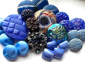 Large Lot Vintage Volcano BLUE & blue Glass Buttons~Slag~Patterns~rhinestones - Picture 1 of 9