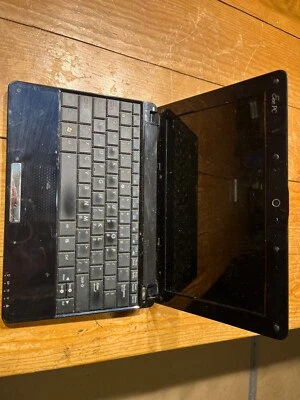 ASUS Eee PC 1005HAB 10.1" LCD 1GB 1.66GHz Intel ATOM N270 160GB HDD Foto 1 de 4