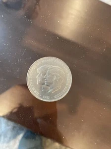 1981 Principe di Galles e Lady Diana Spencer - Grande moneta commemorativa - Foto 1 di 4