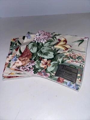 Croscill Coordinate Tobin Floral Fabric Polyester Napkins 17"x 16.5" NEW Set 4 - Image 1 of 3