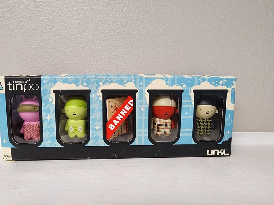 UNKL Tinpo Fashion Victims Series 2 with Death Certificate Figure Set  NIP - Image 1 of 3