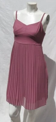 MODCLOTH Women’s Mauve Chiffon Sleeveless Pleated Dress US S fits XS 4 Washable! - Image 1 of 4