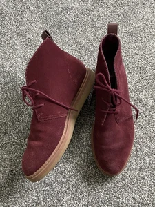 Clarks Dove Roxana Borgoña Gamuza Cuero Tobillo Chukka Desierto Botas Planas 4 Nuevas - Imagen 1 de 7