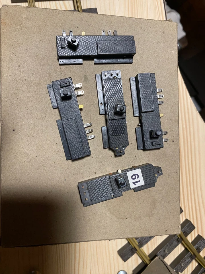 5 Stück Weichenantrieb Pilz - Bild 1 von 1