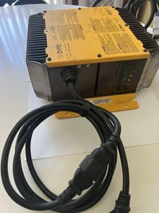 Qui Q HF/PFC 913-3610-T3  36 V Battery Charger Golf Cart As Is Delta Q - Picture 1 of 8