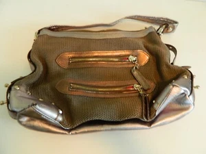 SAX HANDBAG/PURSE BROWN KNIT WITH SILVER GOLD TRIM, BRIGHT HOT PINK INSIDE - Picture 1 of 10