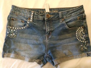 I love Justice Jeans Women's Embroidered Studded Faded Denim Cut-off Shorts 18R. - Picture 1 of 5