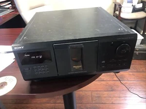 Sony CDP-CX210 Mega Storage 200 Disc CD Changer Player Jukebox  (No Remote) - Picture 1 of 3