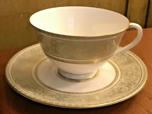 Royal Doulton Bone China English Renaissance Cup(s) & Saucer(s) - Picture 1 of 6