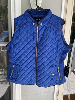 NWT Active USA Womens Quilted Blue Vest Size 1XL Gold Zipper & Snap Full Zip New - Image 1 of 4