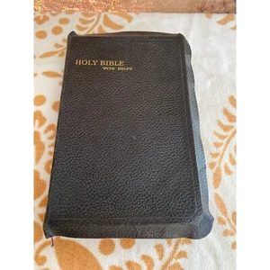 Holy Bible with helps dated 1938 - Picture 1 of 5