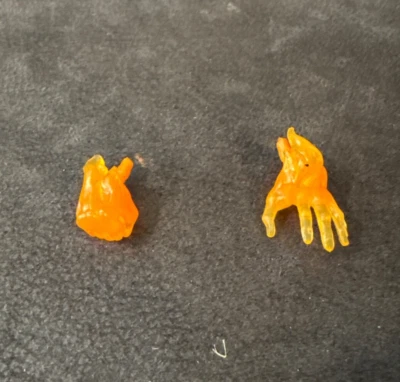 Marvel Legends Walgreens Johnny Antorcha Humana Llameando Solo Manos Derechas + Izquierdas Foto 1 de 3