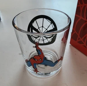 Caja de botín Marvel Gear Spider-Man Juice Glass 2021 nueva en caja y pegatina tecnológica - Imagen 1 de 9