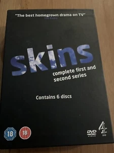 Skins : The Complete First And Second Series - Foto 1 di 8