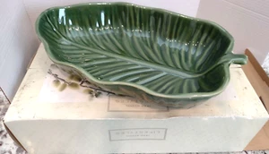 Home Accents Lifestyles Stoneware Leaf Bowl Green14.75" 9.25" 3" - Picture 1 of 2