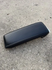 2010-2017 Chevy Equinox/GMC Terrain Center Console Lid Armrest Black Leather OEM - Picture 1 of 3