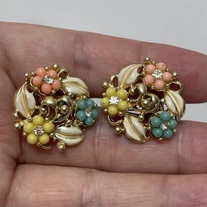 Coro Earring - Picture 1 of 5