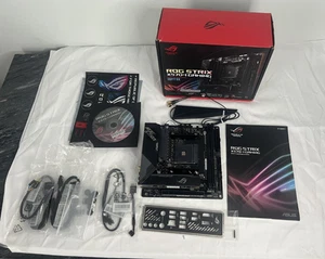 ASUS ROG Strix X570-I Gaming X570 AMD Mini-ITX Gaming Motherboard - Afbeelding 1 van 10